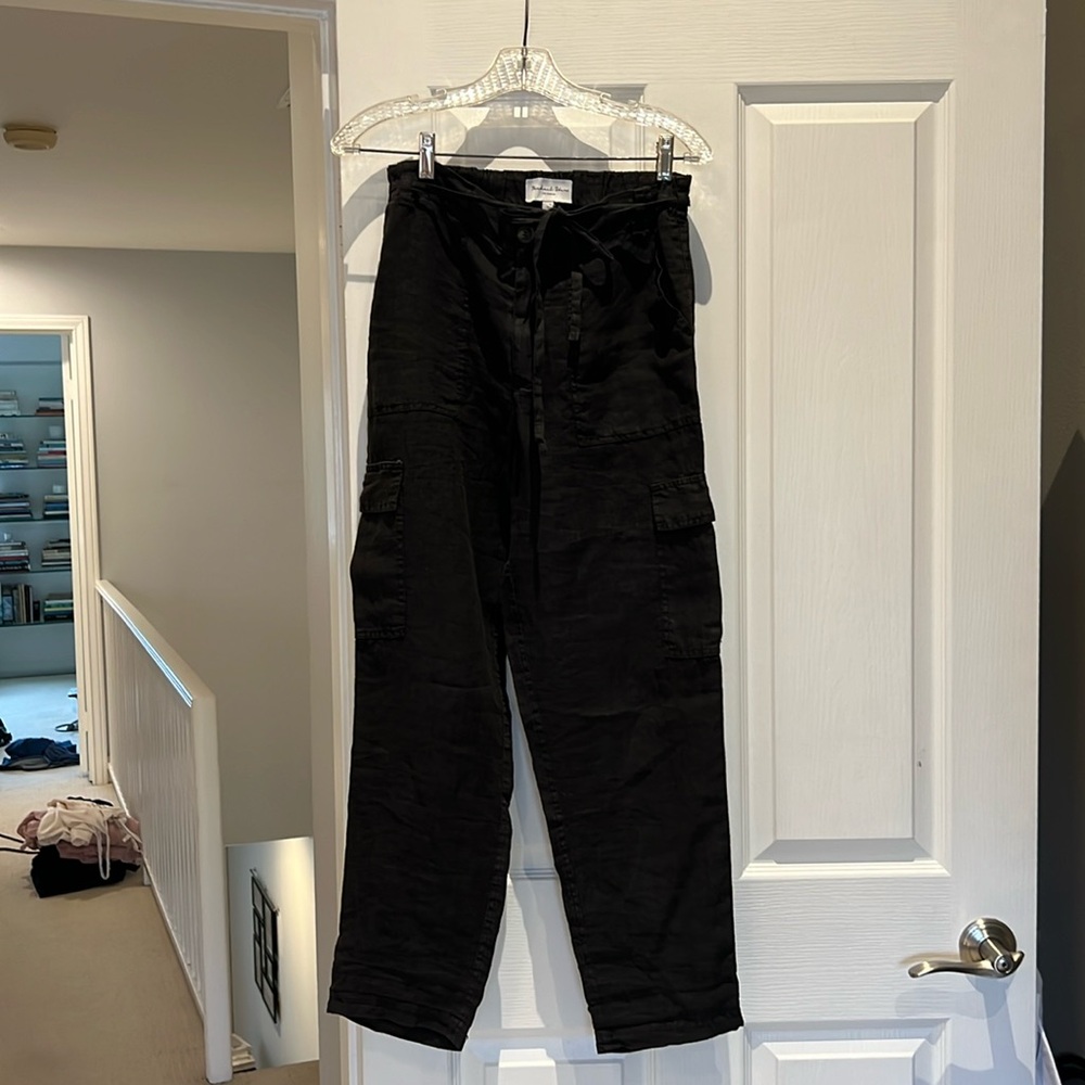 Michael Stars high waisted cropped linen cargo pants, size small!